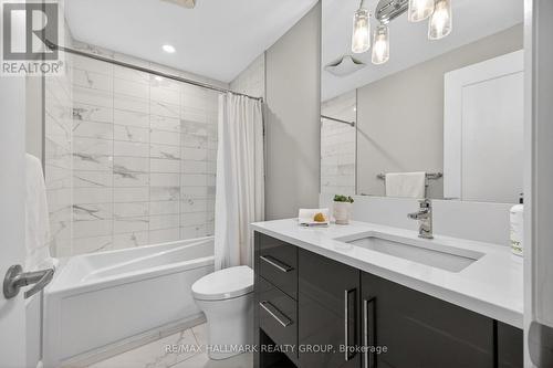 30 Telmon Street, Ottawa, ON - Indoor Photo Showing Bathroom