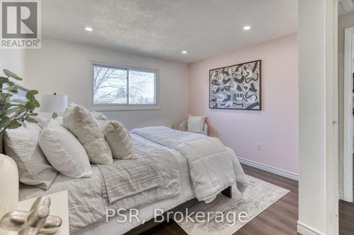 231 Heritage Drive, Kitchener, ON - Indoor Photo Showing Bedroom