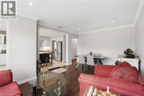 80 Luscombe Street, Hamilton, ON - Indoor Photo Showing Living Room