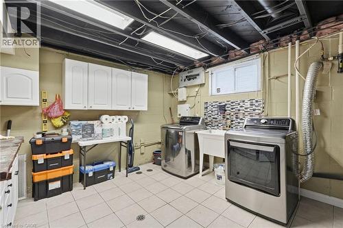 80 Luscombe Street, Hamilton, ON - Indoor Photo Showing Laundry Room