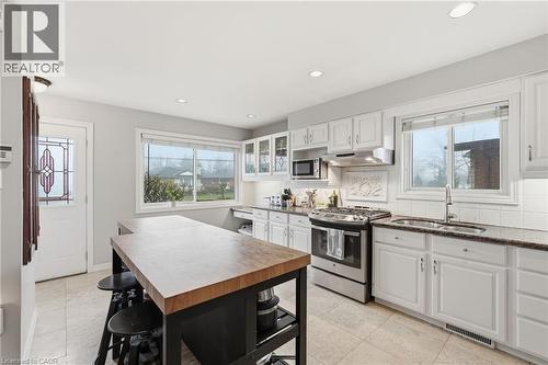 80 Luscombe Street, Hamilton, ON - Indoor Photo Showing Kitchen