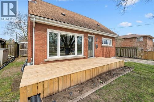 18 Close Avenue, Cambridge, ON - Outdoor With Exterior