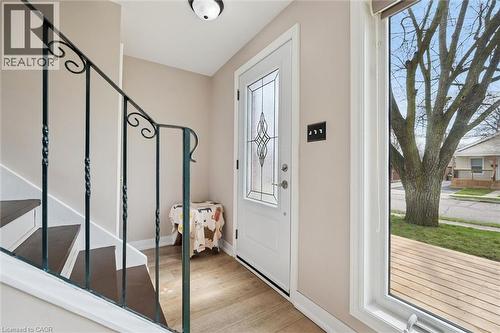 18 Close Avenue, Cambridge, ON - Indoor Photo Showing Other Room
