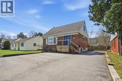 101 LIVINGSTON Avenue Grimsby, ON L3M 1L4