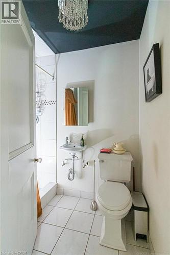 3 piece bathroom - 347 Queen Street S, Hamilton, ON - Indoor Photo Showing Bathroom