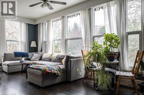 347 Queen Street S, Hamilton, ON - Indoor Photo Showing Living Room