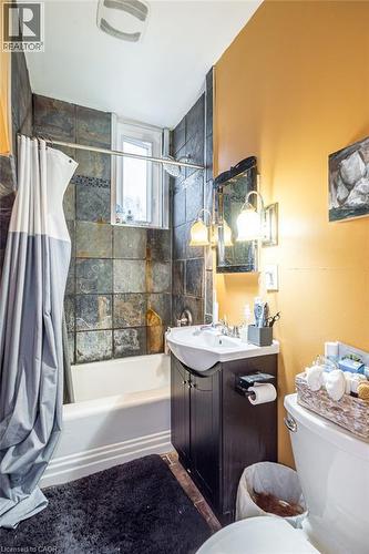 347 Queen Street S, Hamilton, ON - Indoor Photo Showing Bathroom