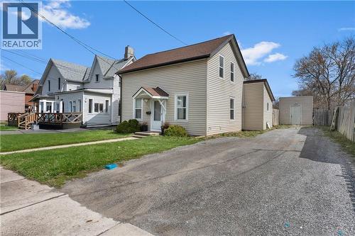 146 OAKDALE Avenue  St. Catharines, ON L2P 2L1
