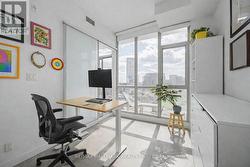 819 - 510 KING STREET E Toronto, ON M5A 1M1