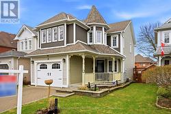 5 KNOX CRESCENT Whitby, ON L1M 1C8