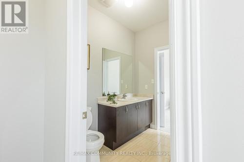 2 Titan Trail, Markham, ON - Indoor Photo Showing Bathroom