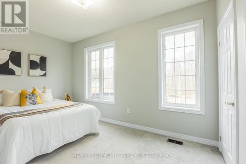 2 Titan Trail, Markham, ON - Indoor Photo Showing Bedroom