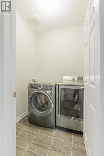 2 Titan Trail, Markham, ON - Indoor Photo Showing Laundry Room