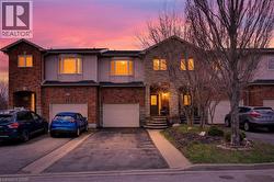 4138 MEDLAND Drive  Burlington, ON L7M 4Z8