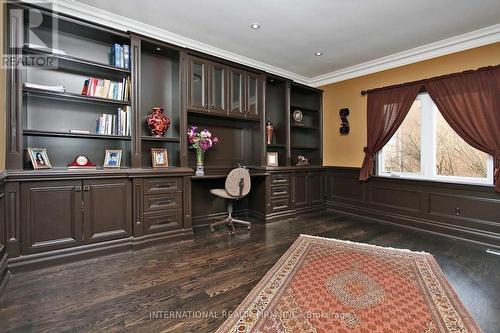7 Elderwood Drive, Richmond Hill, ON - Indoor Photo Showing Other Room