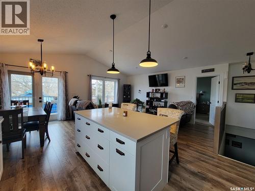 214 1St Avenue W, Maidstone, SK - Indoor