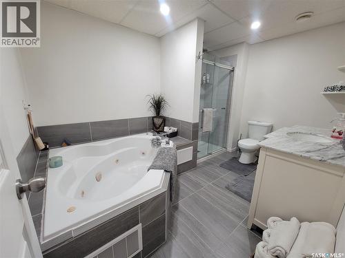 214 1St Avenue W, Maidstone, SK - Indoor Photo Showing Bathroom