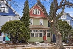 428 6th STREET E  Saskatoon, SK S7H 1B8