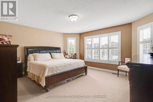 552 Wildgrass Road, Mississauga, ON - Indoor Photo Showing Bedroom