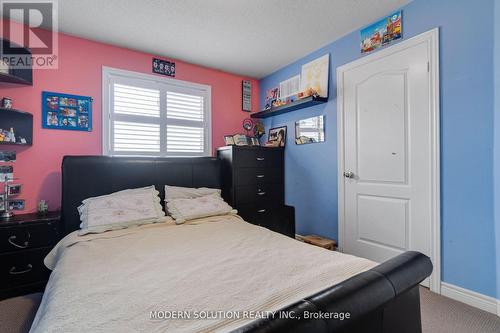 552 Wildgrass Road, Mississauga, ON - Indoor Photo Showing Bedroom