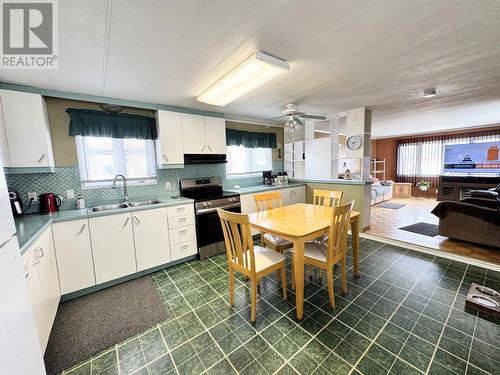 5 Fontaine Dr, Chapleau, ON - Indoor