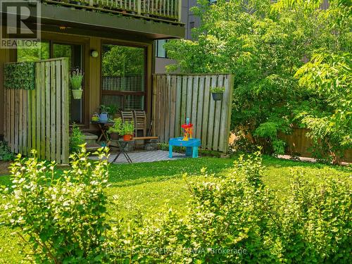 B - 35 Robinson Avenue, Ottawa, ON 