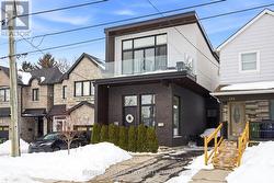 132 AYLESWORTH AVENUE Toronto, ON M1N 2J6