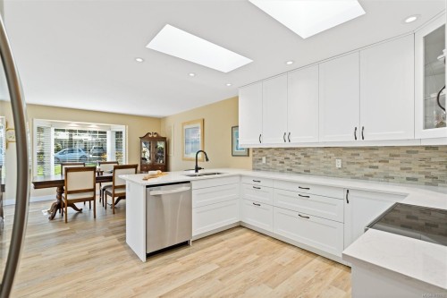 2590 Sinclair Rd, Saanich, BC 