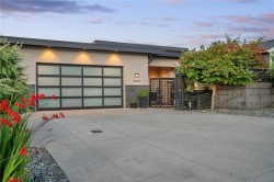 2661 Sunderland Rd Campbell River, BC V9H 0C8