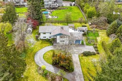 9723 Ardmore Dr North Saanich, BC V8L 5H5