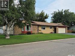 329 Douglass STREET Outlook, SK S0L 2N0