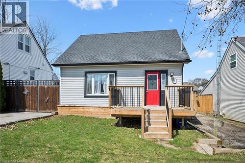 6 SECOND Avenue  Cambridge, ON N1S 2B8