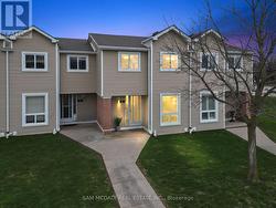 2 - 160 RITTENHOUSE ROAD  Kitchener, ON N2E 3E9