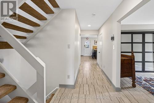 424 Lochaber Avenue, Ottawa, ON - Indoor Photo Showing Other Room