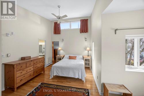 424 Lochaber Avenue, Ottawa, ON - Indoor Photo Showing Bedroom