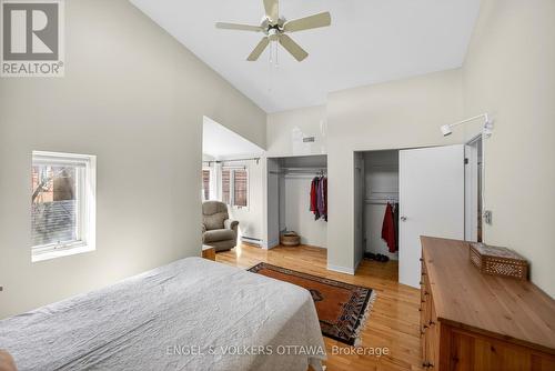 424 Lochaber Avenue, Ottawa, ON - Indoor Photo Showing Bedroom