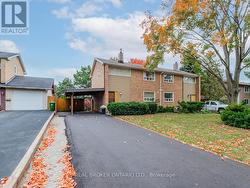 17 REDWING PLACE Toronto, ON M3C 2A7