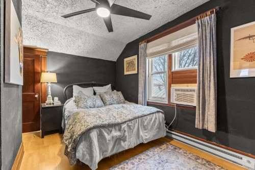 Chambre à coucher principale - 94 Rue St-Pierre, Rigaud, QC - Indoor Photo Showing Bedroom