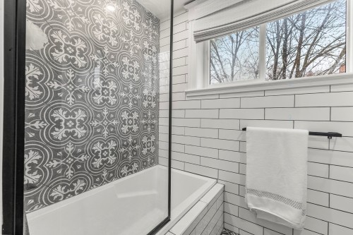 Salle de bains - 94 Rue St-Pierre, Rigaud, QC - Indoor Photo Showing Bathroom