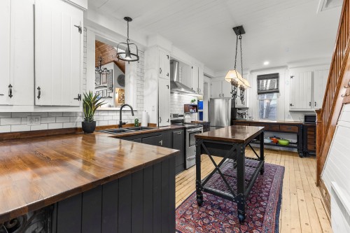 Cuisine - 94 Rue St-Pierre, Rigaud, QC - Indoor Photo Showing Kitchen With Double Sink