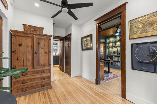 Hall d'entrée/Vestibule - 94 Rue St-Pierre, Rigaud, QC - Indoor Photo Showing Other Room