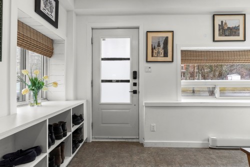 Hall d'entrée/Vestibule - 94 Rue St-Pierre, Rigaud, QC - Indoor Photo Showing Other Room