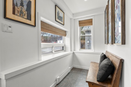 Hall d'entrée/Vestibule - 94 Rue St-Pierre, Rigaud, QC - Indoor Photo Showing Other Room