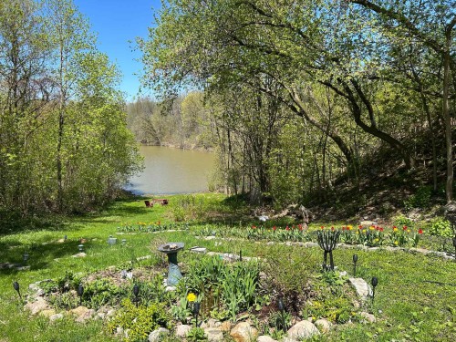 Bord de l'eau - 94 Rue St-Pierre, Rigaud, QC - Outdoor With View