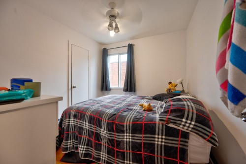 Autre - 8570 Rue De Grosbois, Montréal (Mercier/Hochelaga-Maisonneuve), QC - Indoor Photo Showing Bedroom