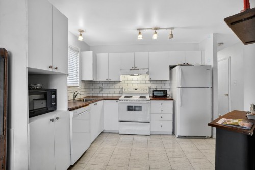 Cuisine - 105-109 Ch. Duhamel, Pincourt, QC - Indoor Photo Showing Kitchen