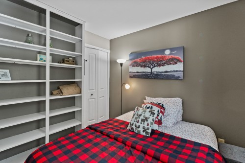 Chambre à coucher - 1170 Ch. De La Rivière-Blanche, Saint-Jean-De-Matha, QC - Indoor Photo Showing Bedroom