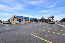 6955  - 6995 Rue Jarry E. Montréal (Saint-Léonard), QC H1P 3B5