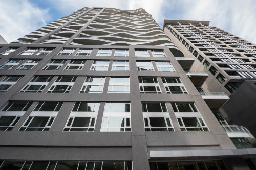 Front of Structure - 2610-405 Rue De La Concorde, Montréal (Ville-Marie), QC -  With Facade