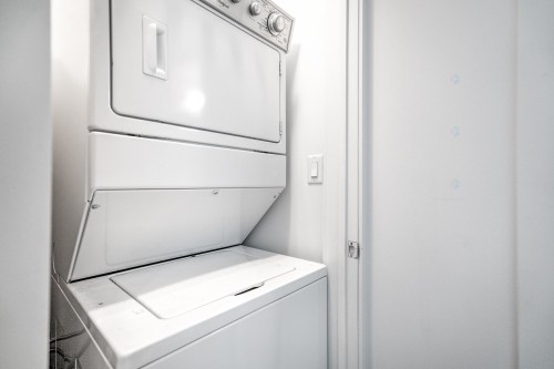 Laundry - 2610-405 Rue De La Concorde, Montréal (Ville-Marie), QC - Indoor Photo Showing Laundry Room